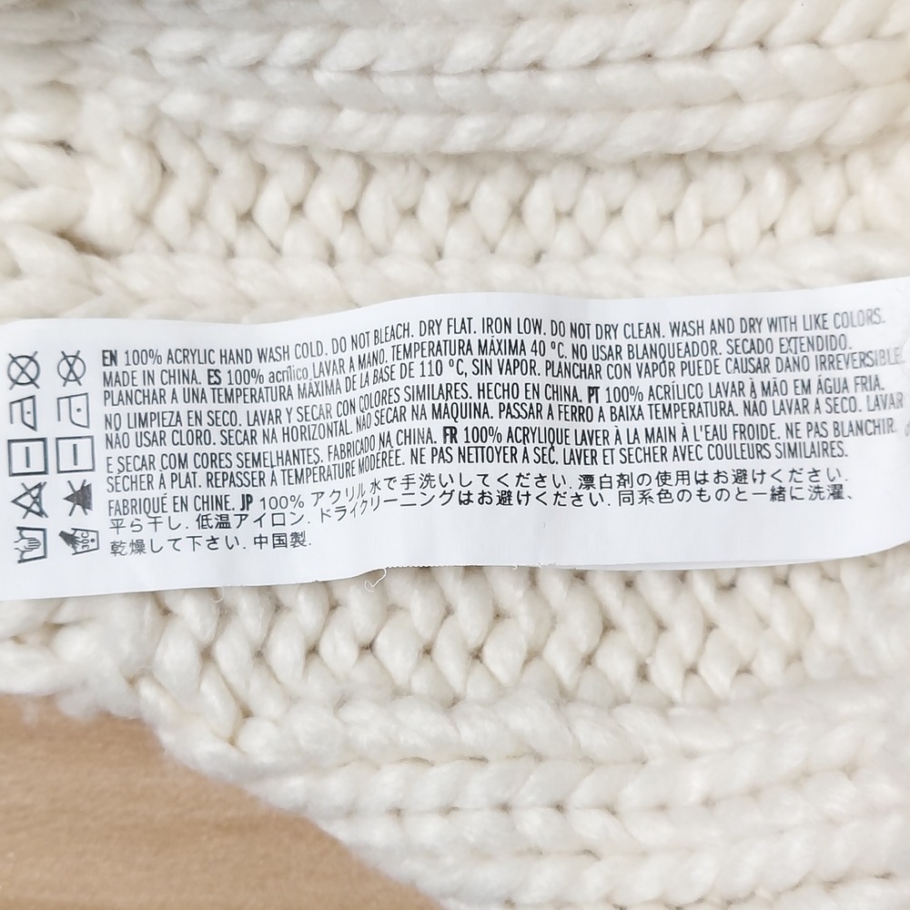 Forever 21 Cherry Sweater L Chunky Knit Cream Cropped Balloon Sleeve Mock Neck - Picture 5 of 8